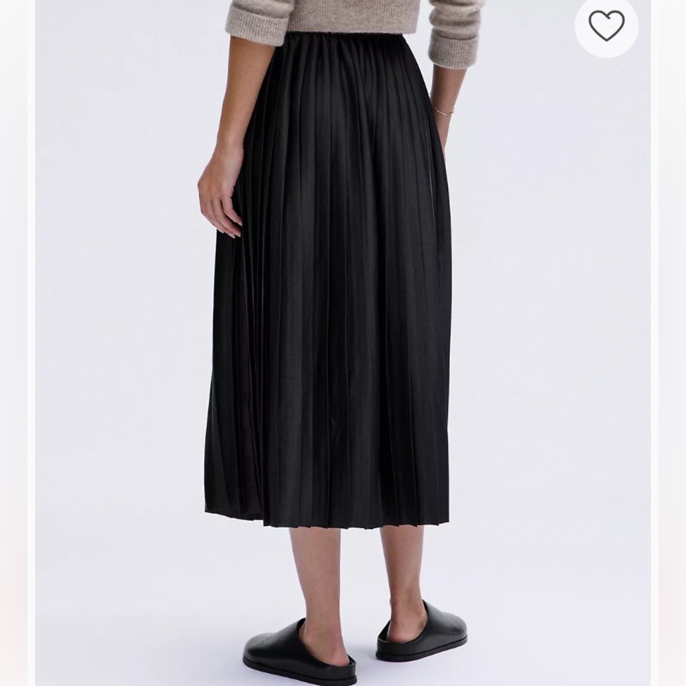 Lululemon Satin Pleated Midi Skirt in Black in XS - Picture 3 of 9